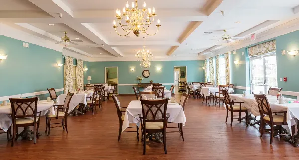 Wildewood Downs | Columbia SC | Assisted Living Dining 69