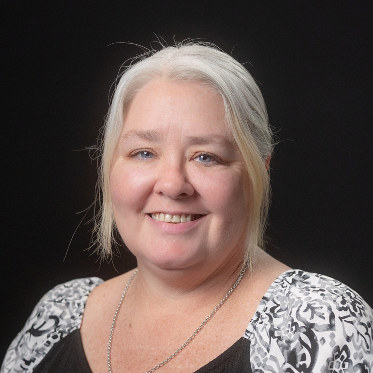 Mandy Moyer Headshot