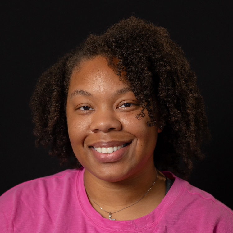 Teka Thomas Headshot